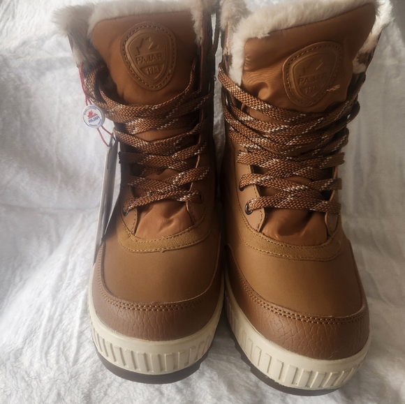 Shoes - Waterproof boots